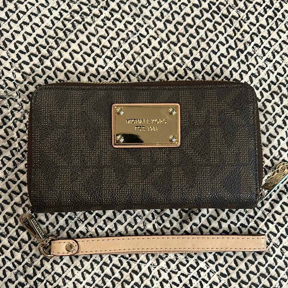 Michael Kors wallet